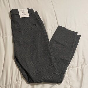 NEW Women’s Business Casual Gray Plaid Pants